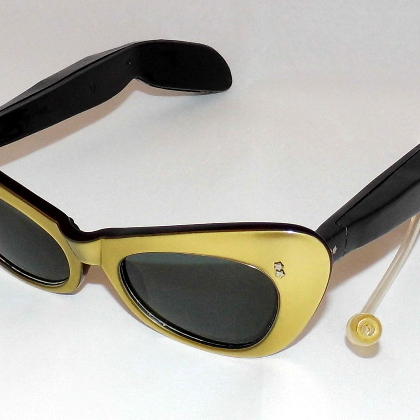 Retro Cat Eye 1